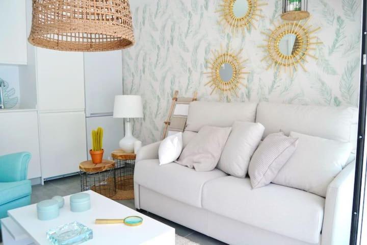Chic Home With Garage Almunecar San Cristobal Ngoại thất bức ảnh
